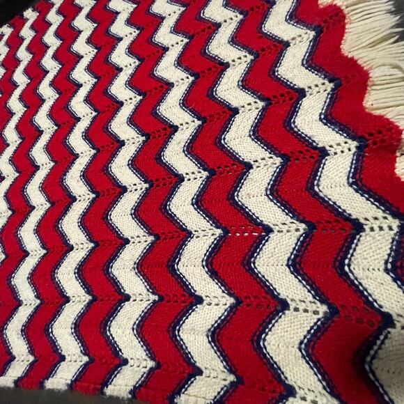 Vintage Handmade Zigzag Fringe Tassel Red White Blue Granny Afghan Throw - Picture 6 of 7
